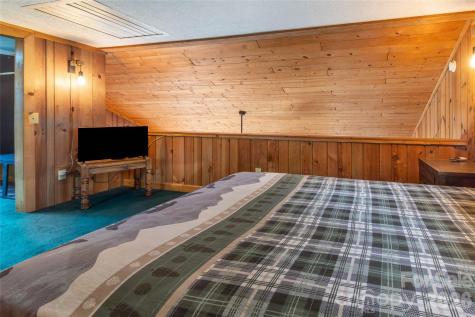275 Conard Circle Bryson City NC 28713