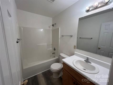 1208 W Walnut Avenue Gastonia NC 28052