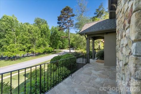 16 Hollyberry Lane Brevard NC 28712