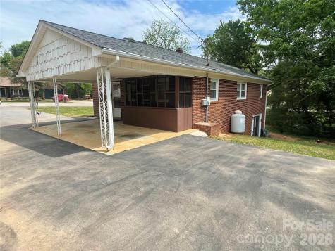 443 Pads Road Wilkesboro NC 28697