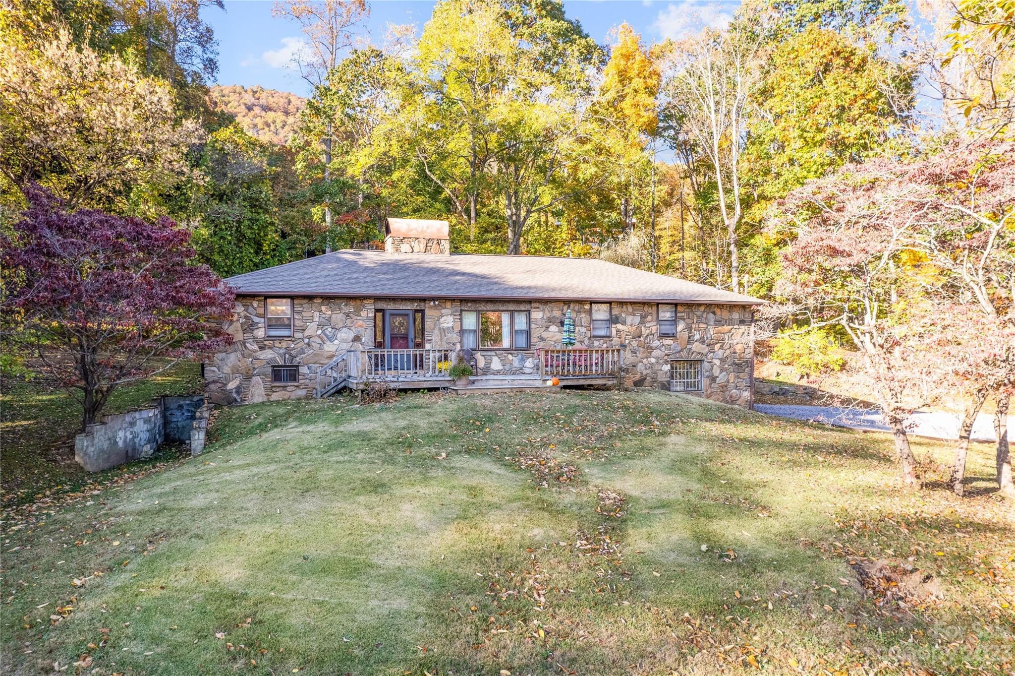 144 Dryid Hill Road Swannanoa NC 28778