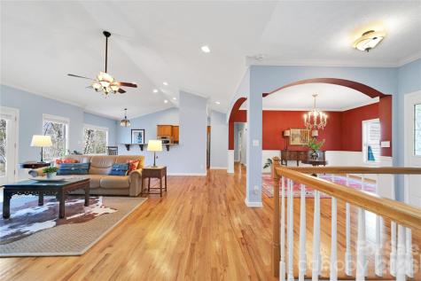 180 Notlvsi Court Brevard NC 28712