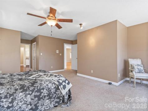 126 Hillcrest Drive Barnardsville NC 28709