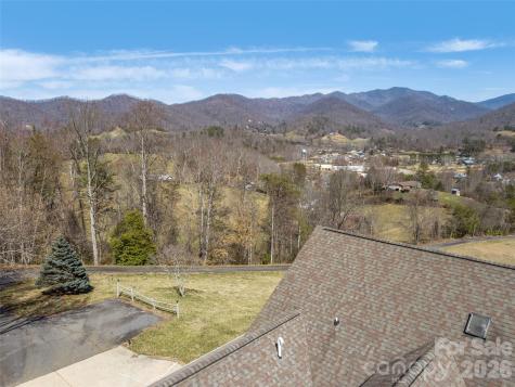 126 Hillcrest Drive Barnardsville NC 28709