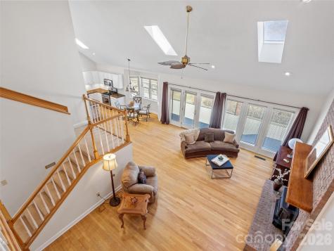 126 Hillcrest Drive Barnardsville NC 28709