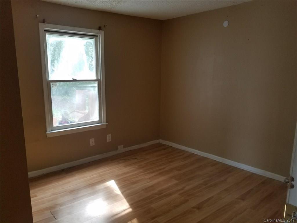 7208 Mack Street Charlotte NC 28214