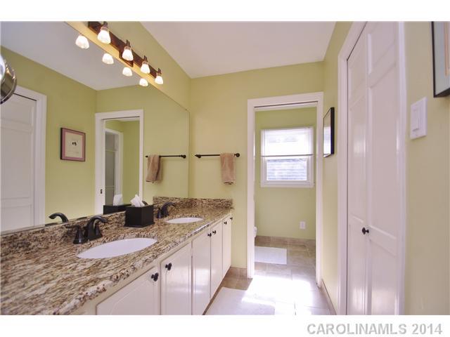 3417 Foxridge Road Charlotte NC 28226
