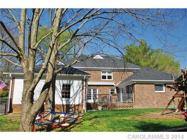 3417 Foxridge Road Charlotte NC 28226