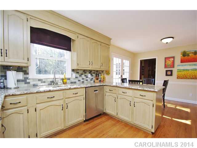 3417 Foxridge Road Charlotte NC 28226