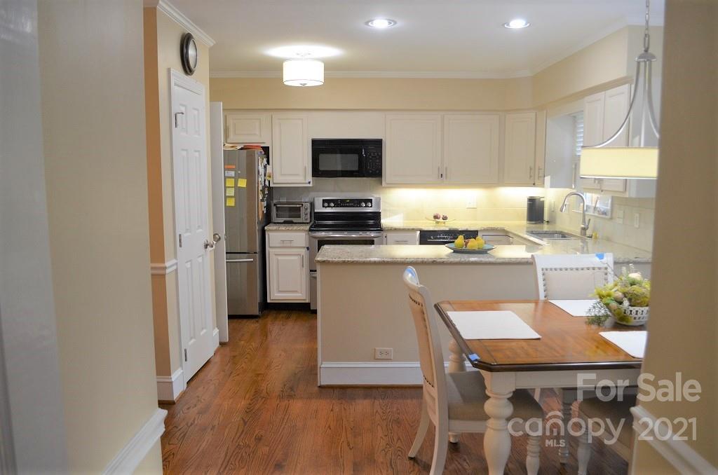 3923 Windwood Circle Charlotte NC 28226