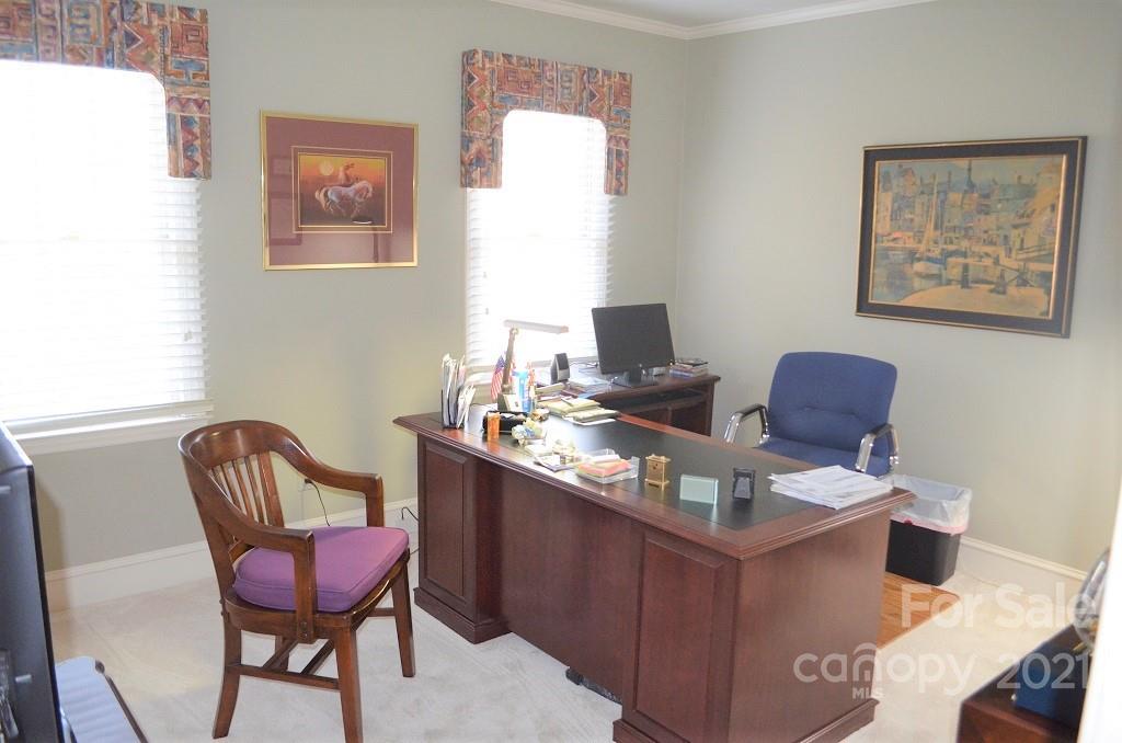 3923 Windwood Circle Charlotte NC 28226