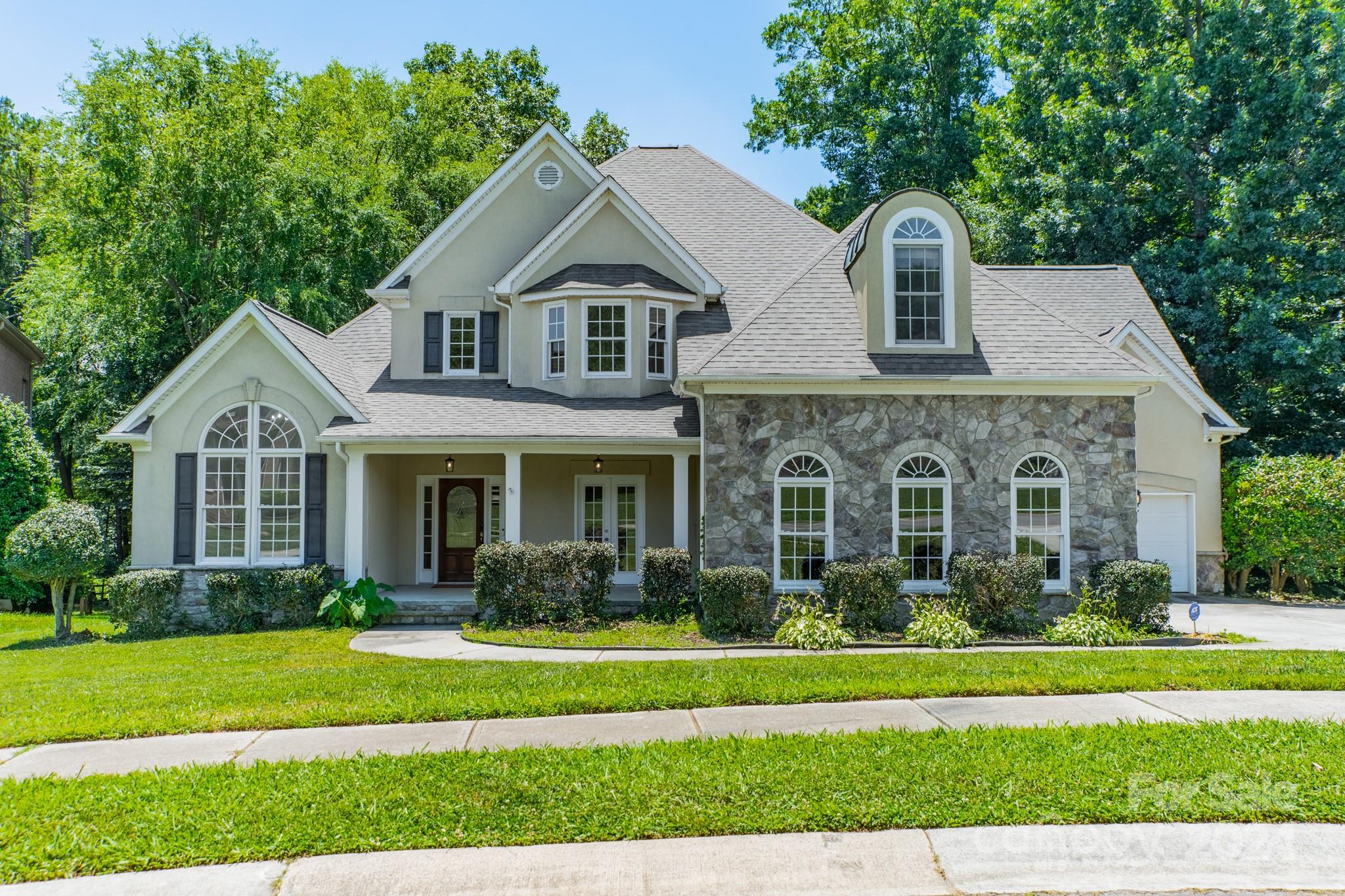 8121 Grahamson Lane Charlotte NC 28269