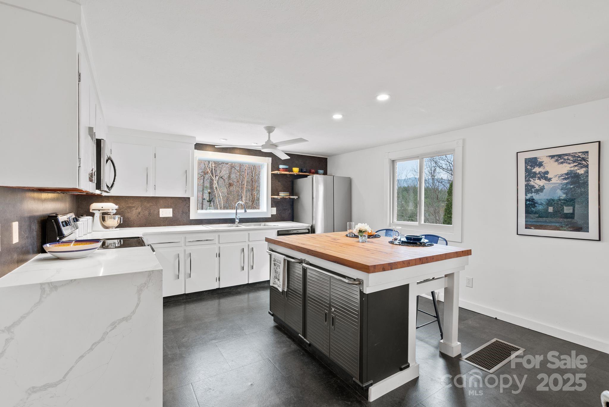 40 Mintz Lane Swannanoa NC 28778