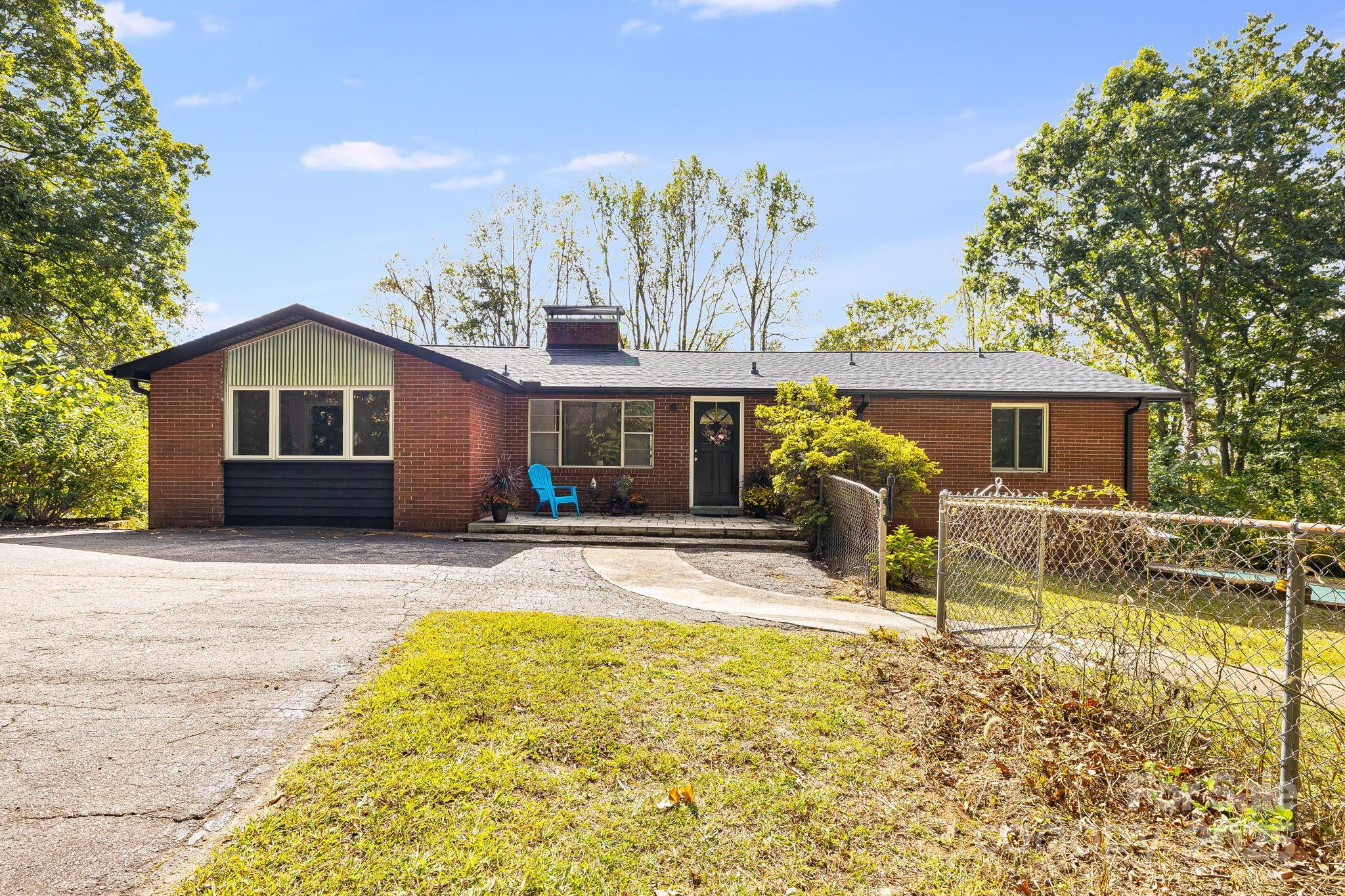 40 Mintz Lane Swannanoa NC 28778