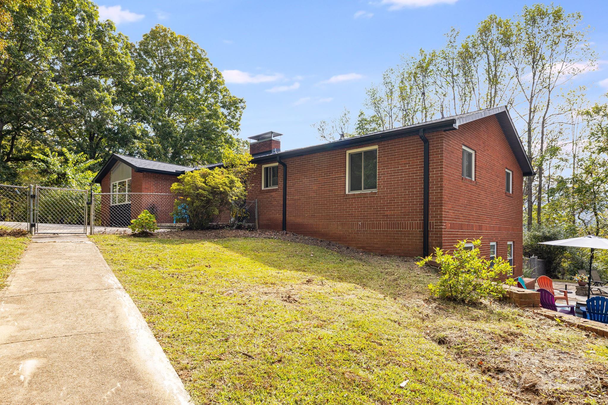 40 Mintz Lane Swannanoa NC 28778