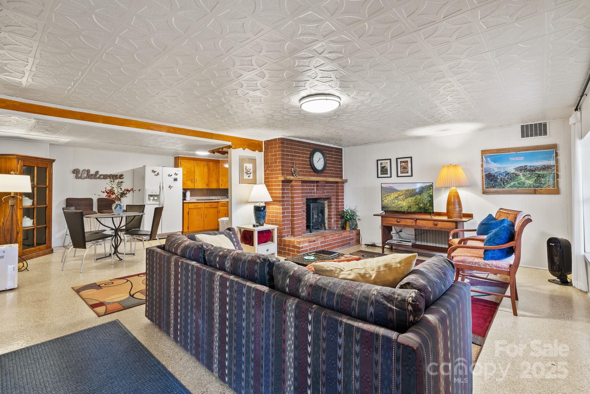 40 Mintz Lane Swannanoa NC 28778