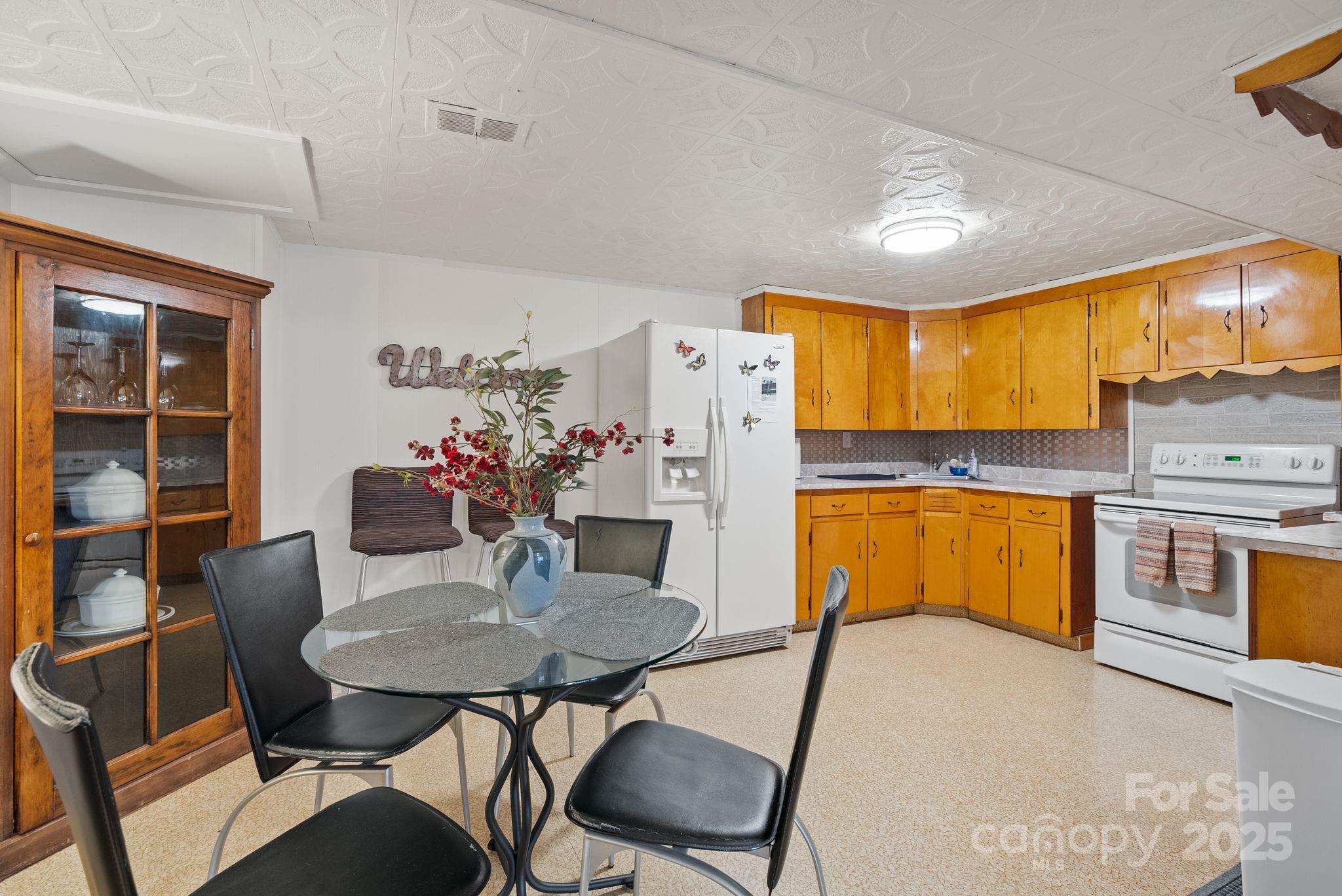 40 Mintz Lane Swannanoa NC 28778