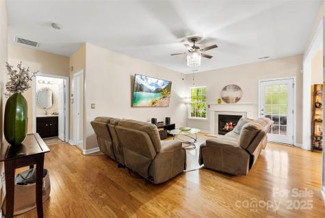 8619 Delamere Lane Charlotte NC 28269