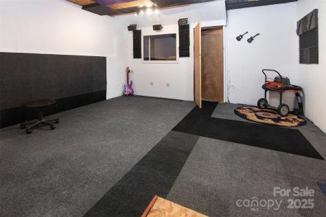 8619 Delamere Lane Charlotte NC 28269