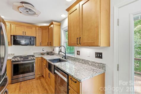 302 Rich Mountain Road Flat Rock NC 28731