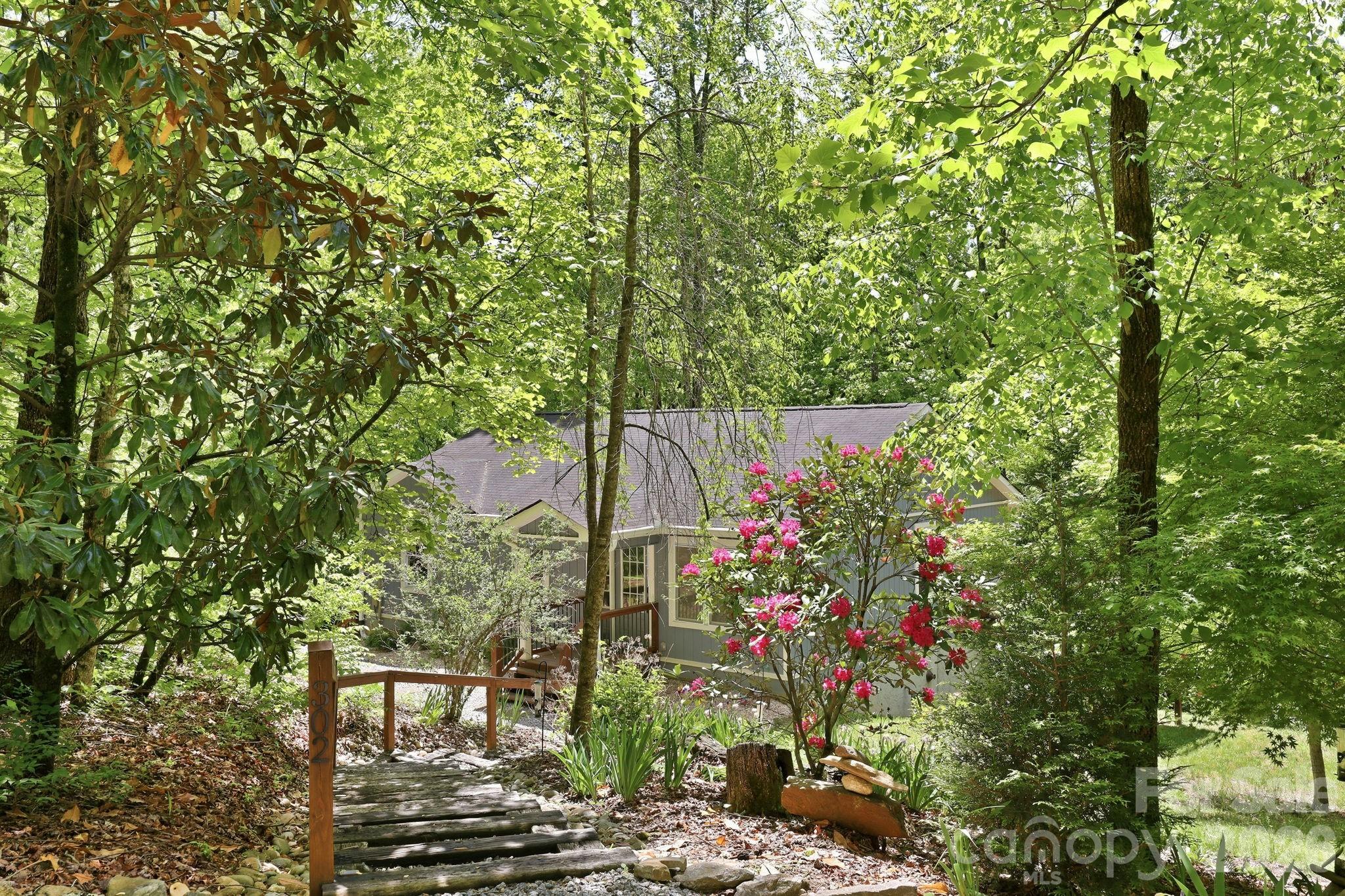 302 Rich Mountain Road Flat Rock NC 28731