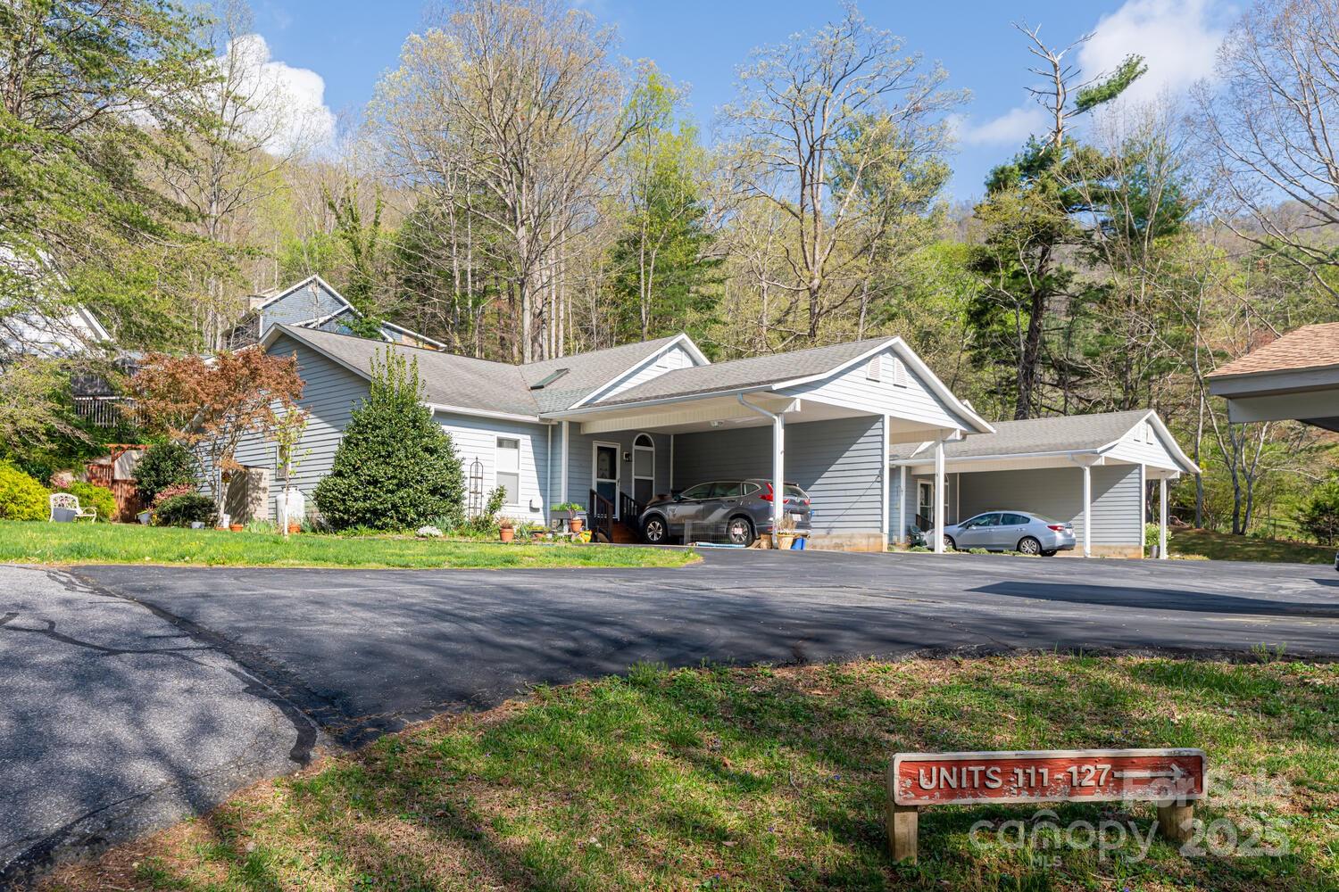 121 Shadowbrook Drive Asheville NC 28805