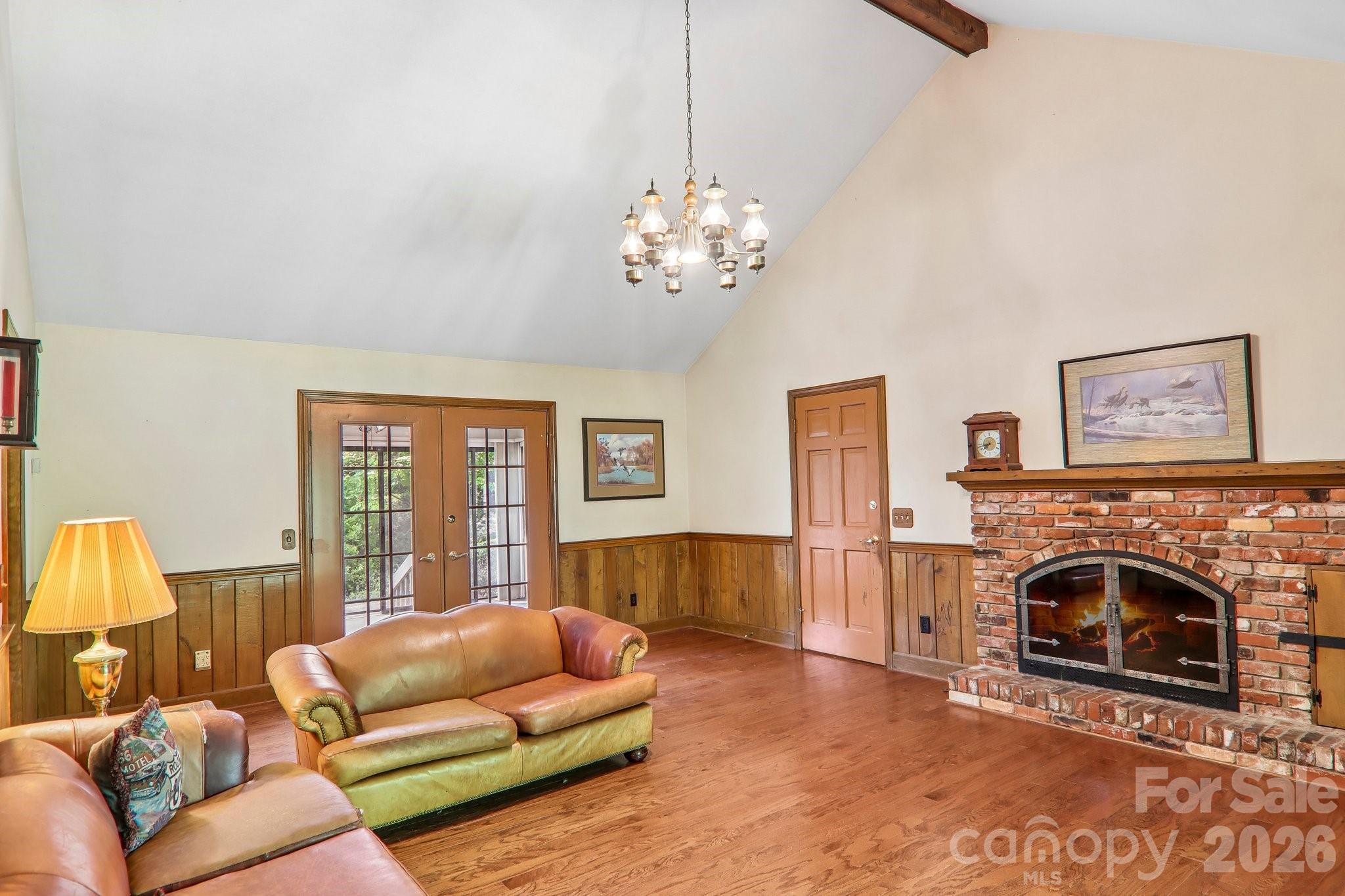 104 Finley Street Hendersonville NC 28739