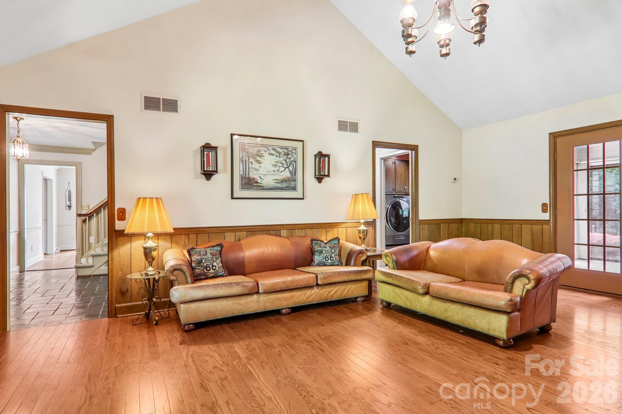 104 Finley Street Hendersonville NC 28739