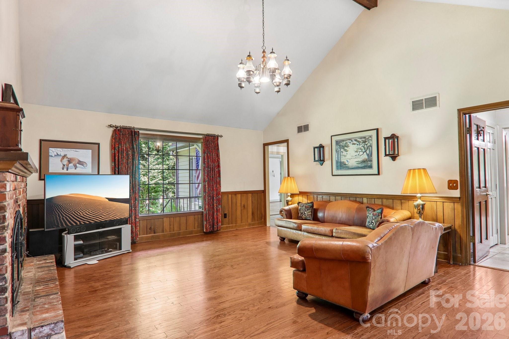 104 Finley Street Hendersonville NC 28739