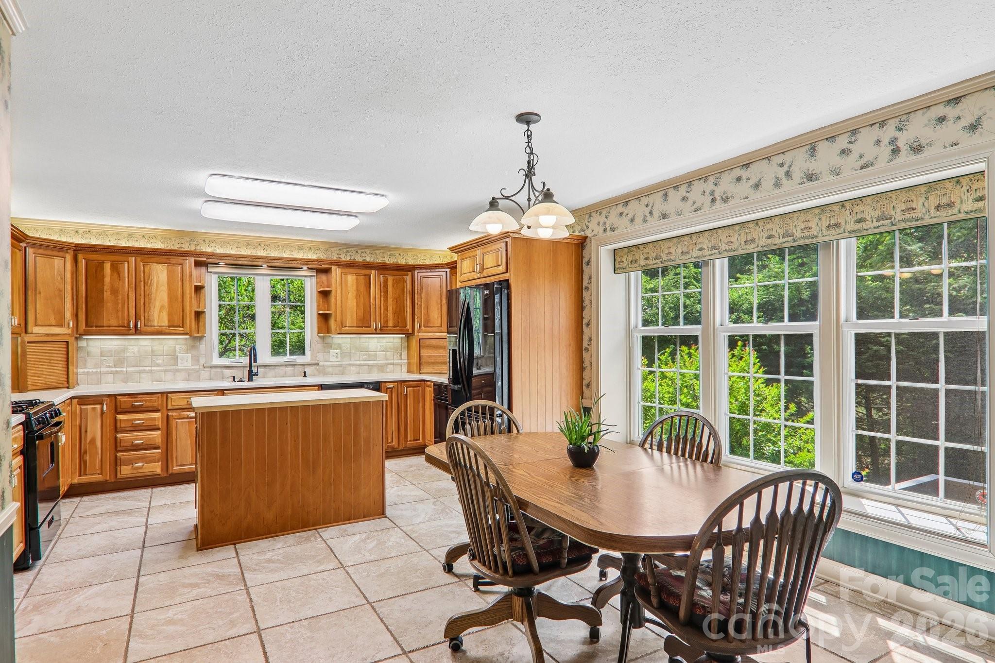104 Finley Street Hendersonville NC 28739