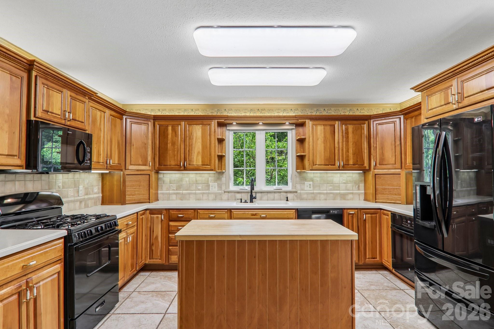 104 Finley Street Hendersonville NC 28739