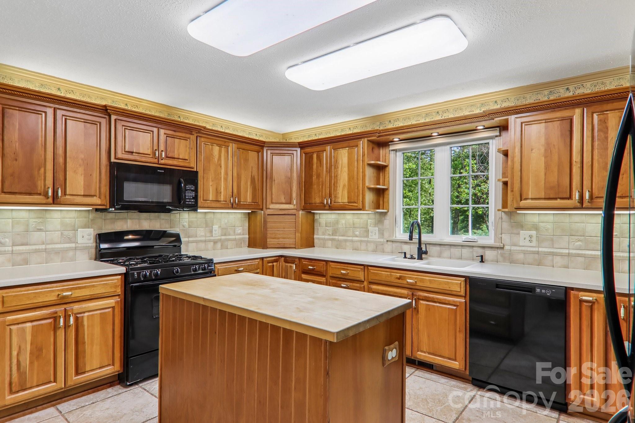 104 Finley Street Hendersonville NC 28739