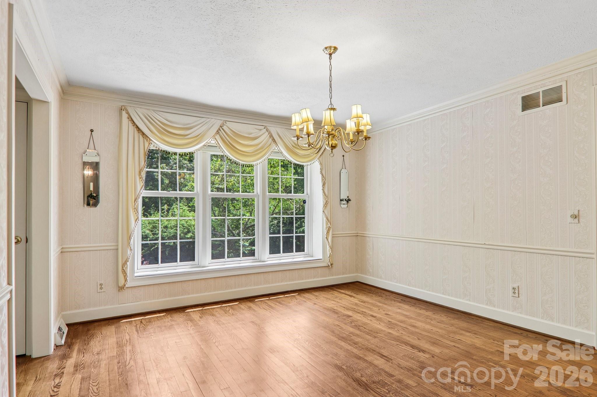 104 Finley Street Hendersonville NC 28739