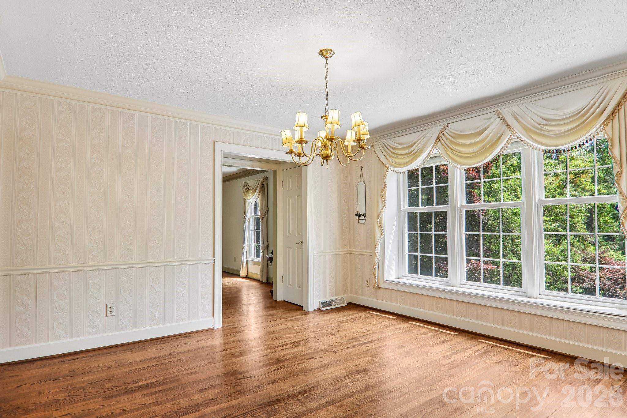 104 Finley Street Hendersonville NC 28739
