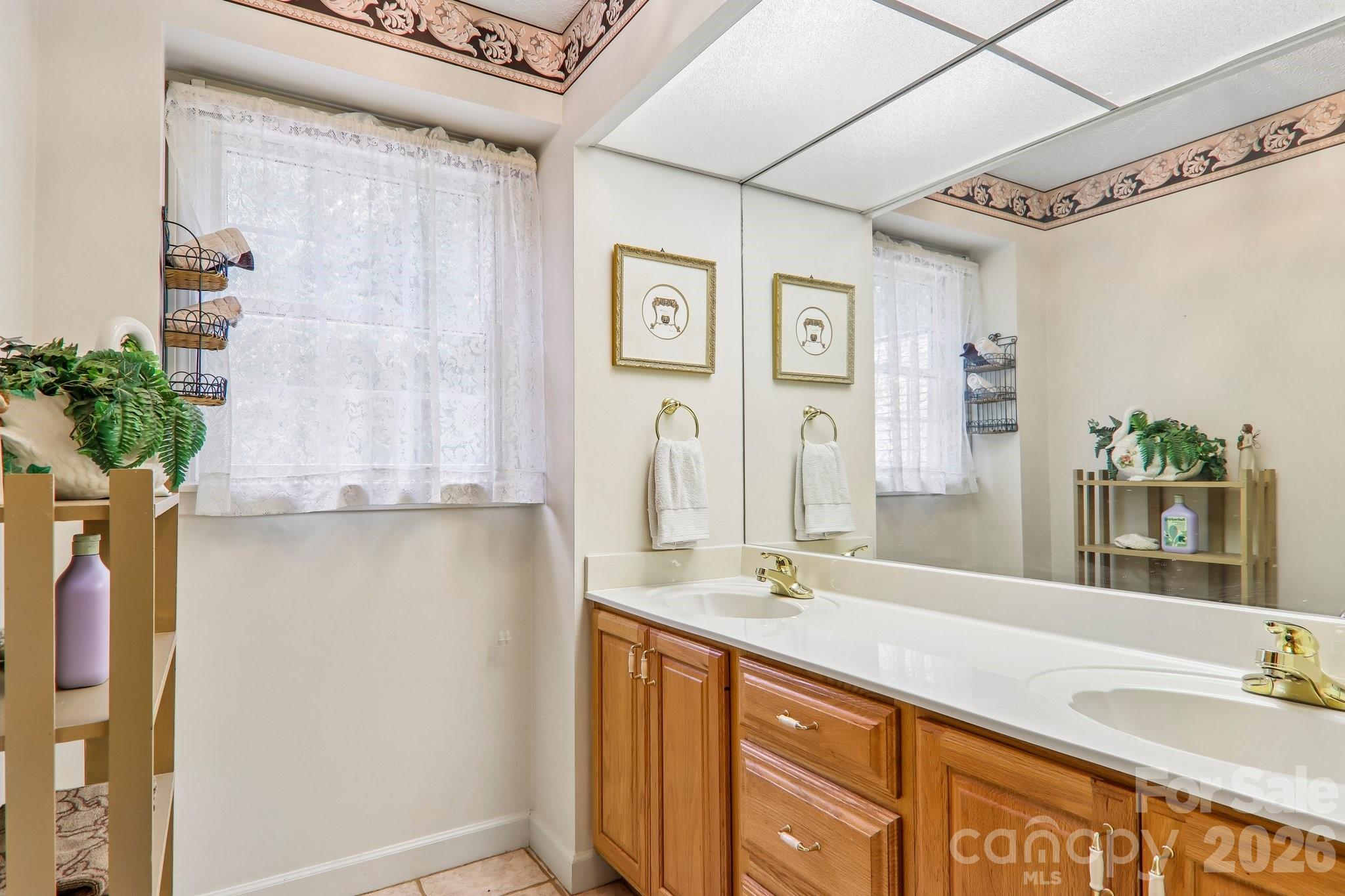 104 Finley Street Hendersonville NC 28739