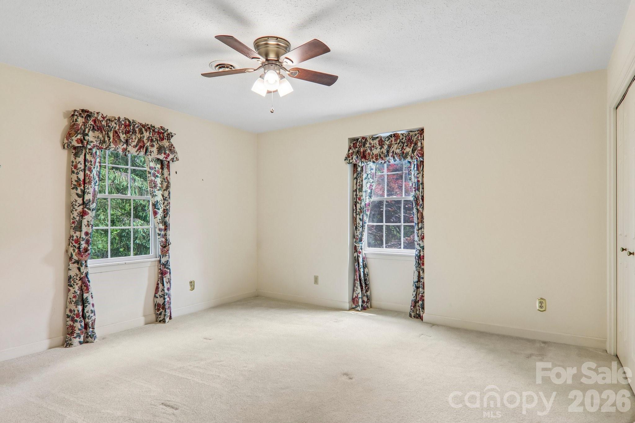 104 Finley Street Hendersonville NC 28739