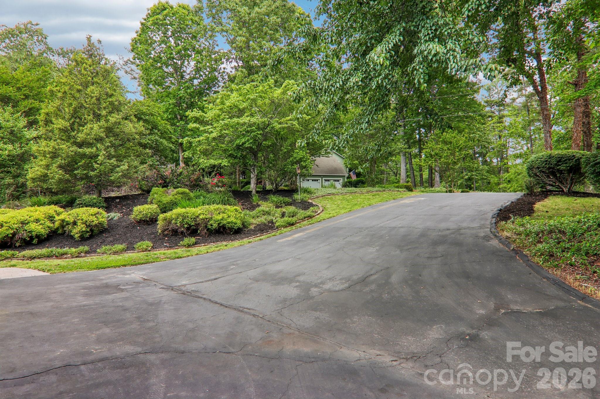 104 Finley Street Hendersonville NC 28739