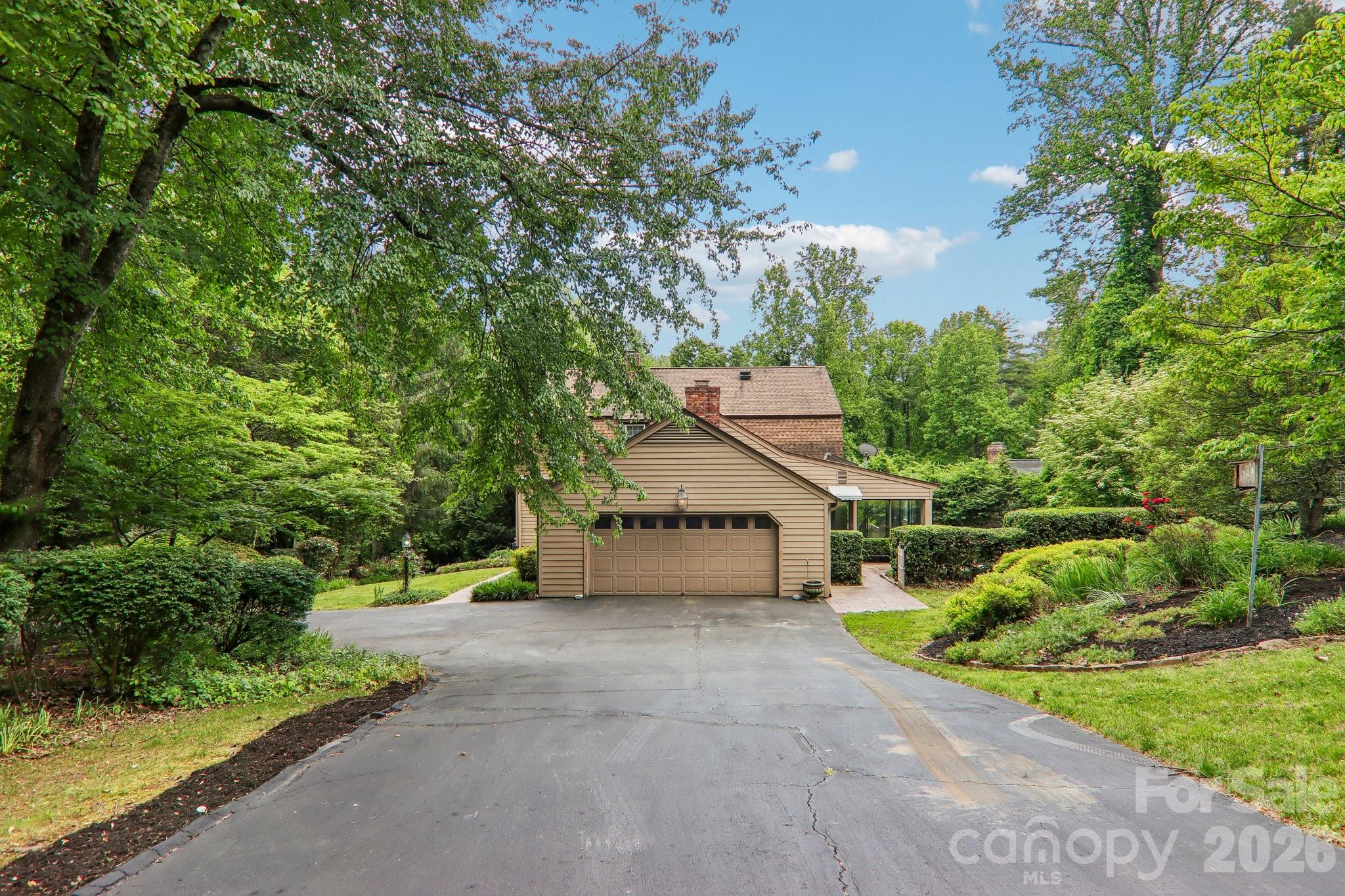 104 Finley Street Hendersonville NC 28739