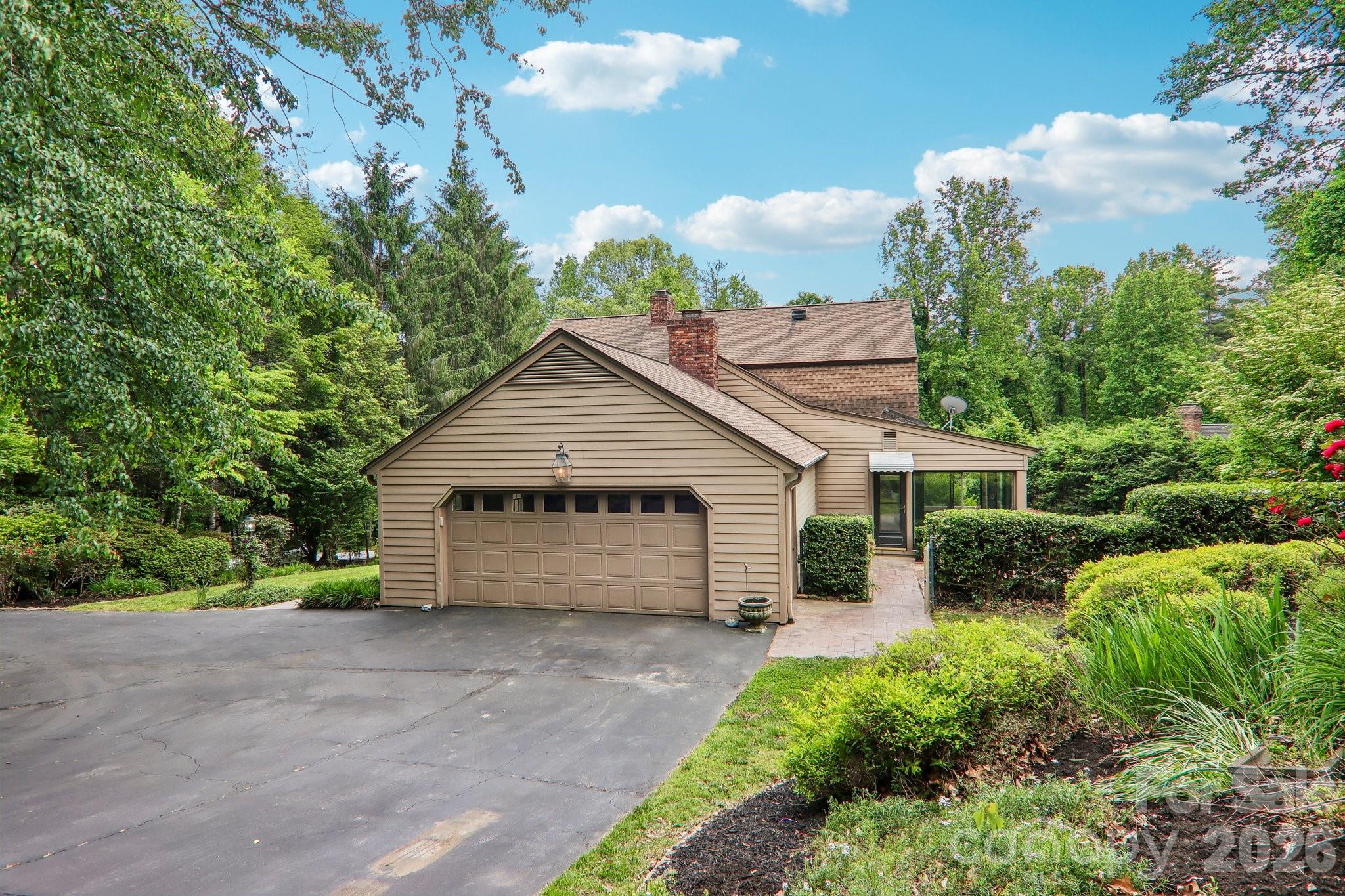 104 Finley Street Hendersonville NC 28739