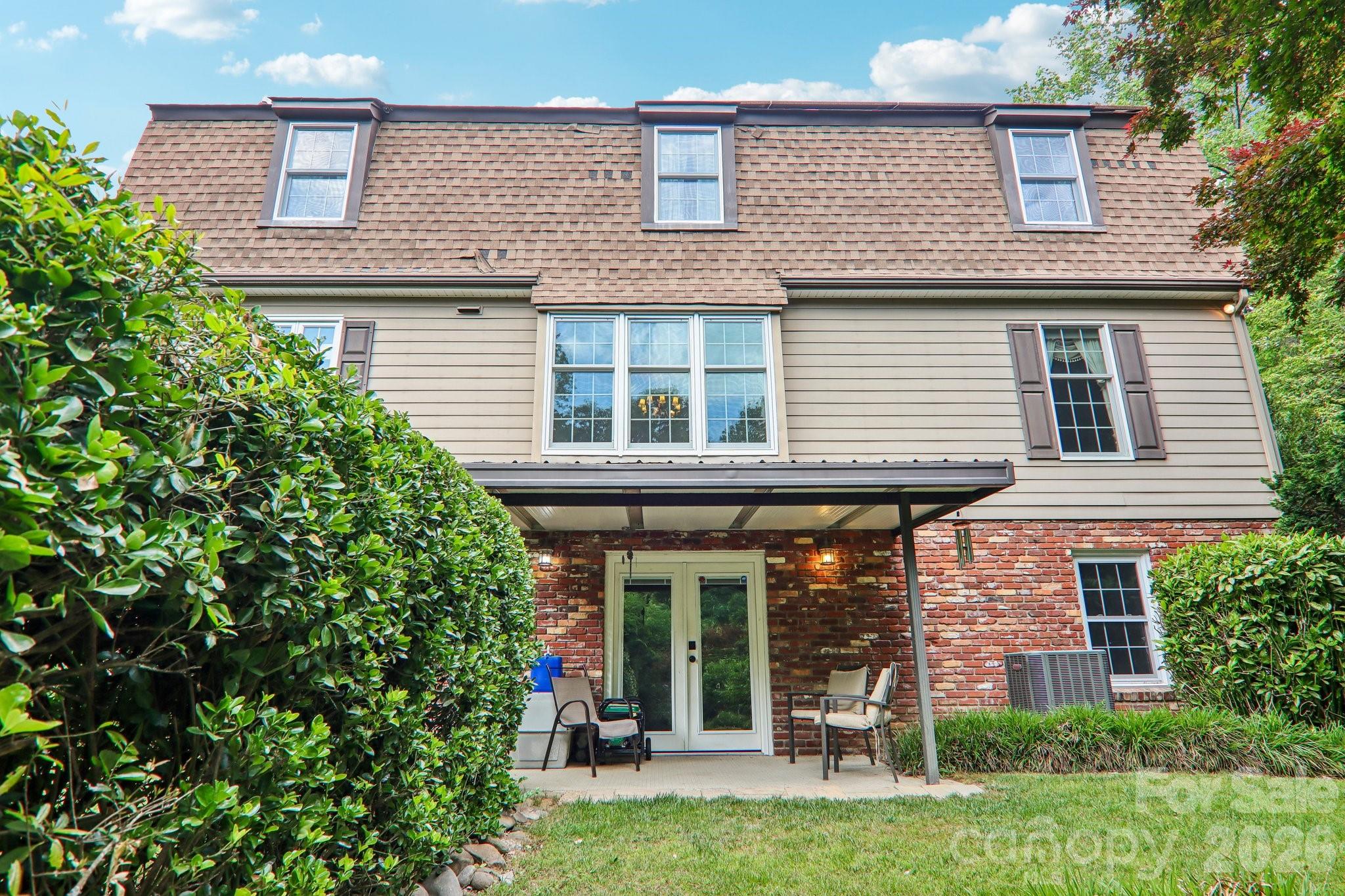 104 Finley Street Hendersonville NC 28739