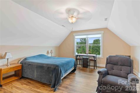 806 Blacksmith Run Drive Hendersonville NC 28792