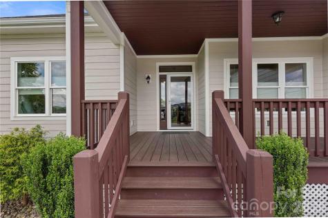 806 Blacksmith Run Drive Hendersonville NC 28792
