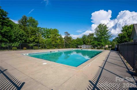 806 Blacksmith Run Drive Hendersonville NC 28792