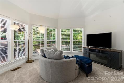 17808 Durrango Court Charlotte NC 28278