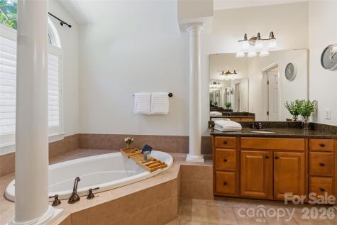 17808 Durrango Court Charlotte NC 28278