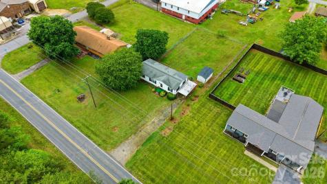 3617 Sulphur Springs Road NE Hickory NC 28601