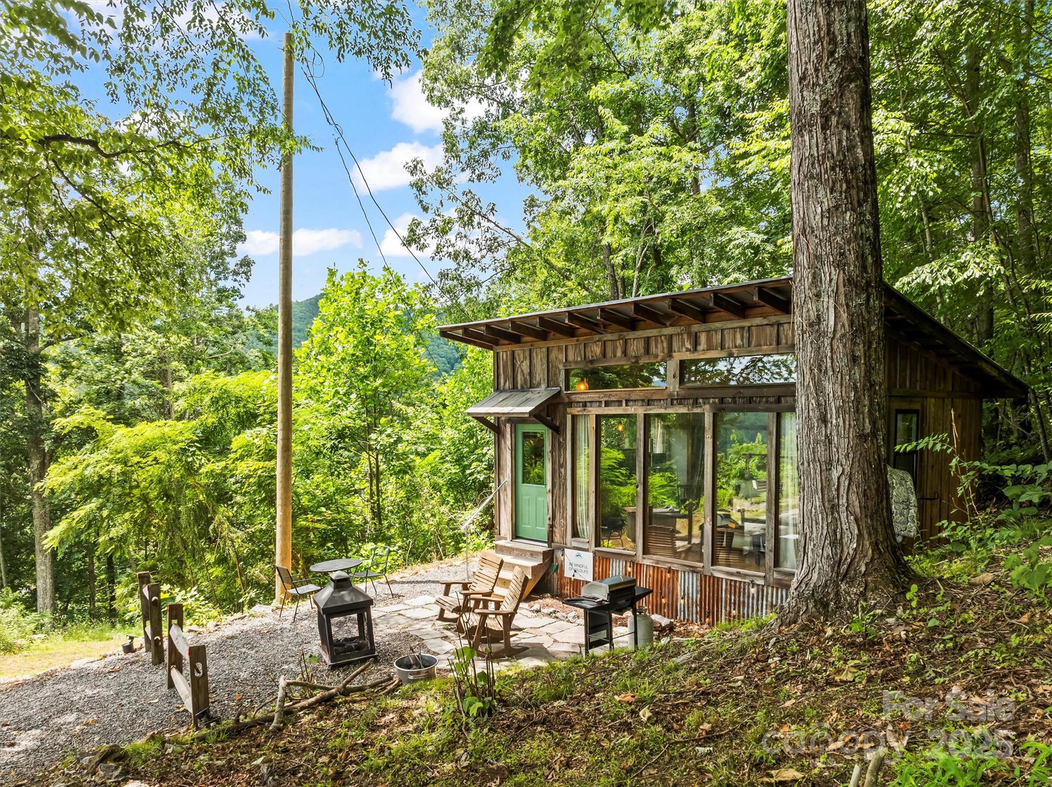 553 Paradise Mountain Road Canton NC 28716