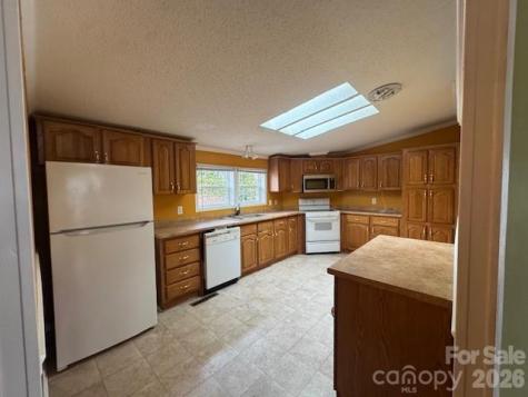 4 English Oaks Drive Candler NC 28715