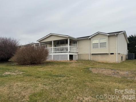 4 English Oaks Drive Candler NC 28715