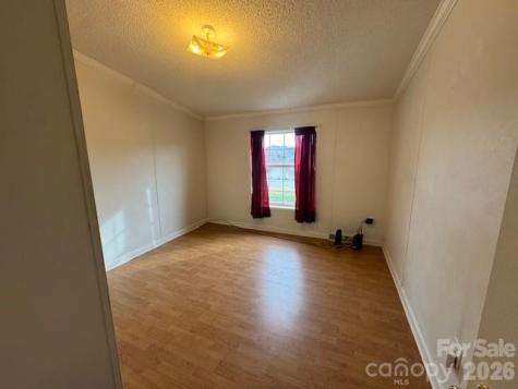 4 English Oaks Drive Candler NC 28715